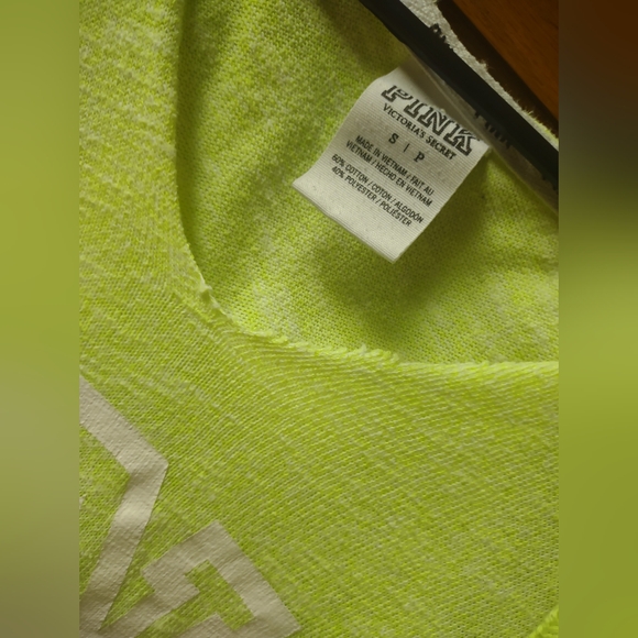 PINK Victoria's Secret Womens Size Small Long sleeve Greenish/Yellow - Picture 1 of 16